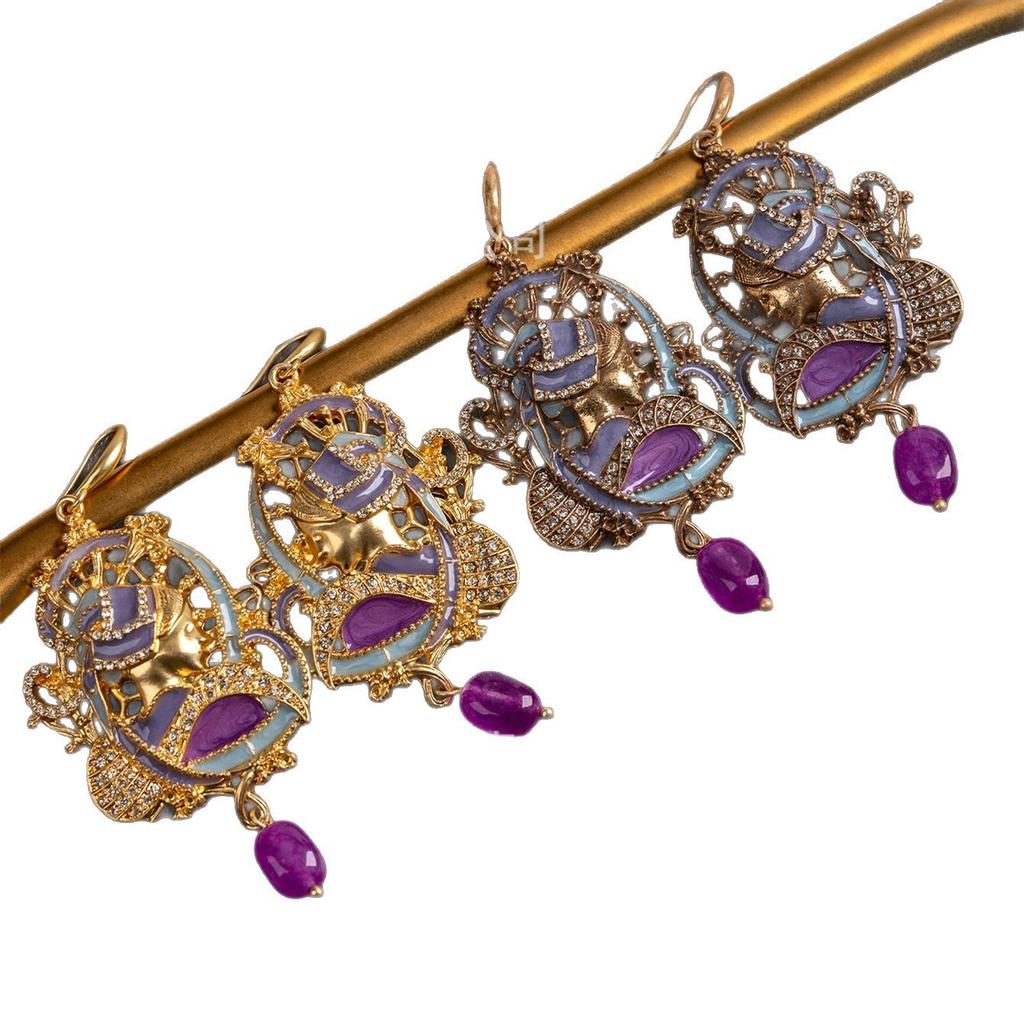 Vintage Niche Unique Earrings High-end European Antique Portrait