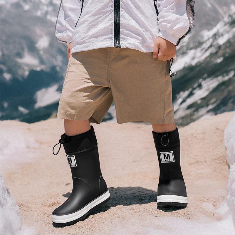 Kids' Korean Style Waterproof Velvet-Lined Non-Slip Rubber Rain Boots for Autumn/Winter: Cold Protection for Boys and Girls of All Ages.