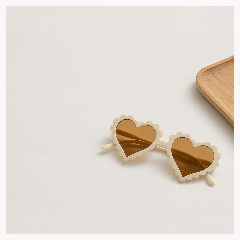 Cute Heart Sunglasses Kids Sunglasses Girls UV400 Fashion Candy Color Sun Glasses Eyeglass For Child Summer Outdoor