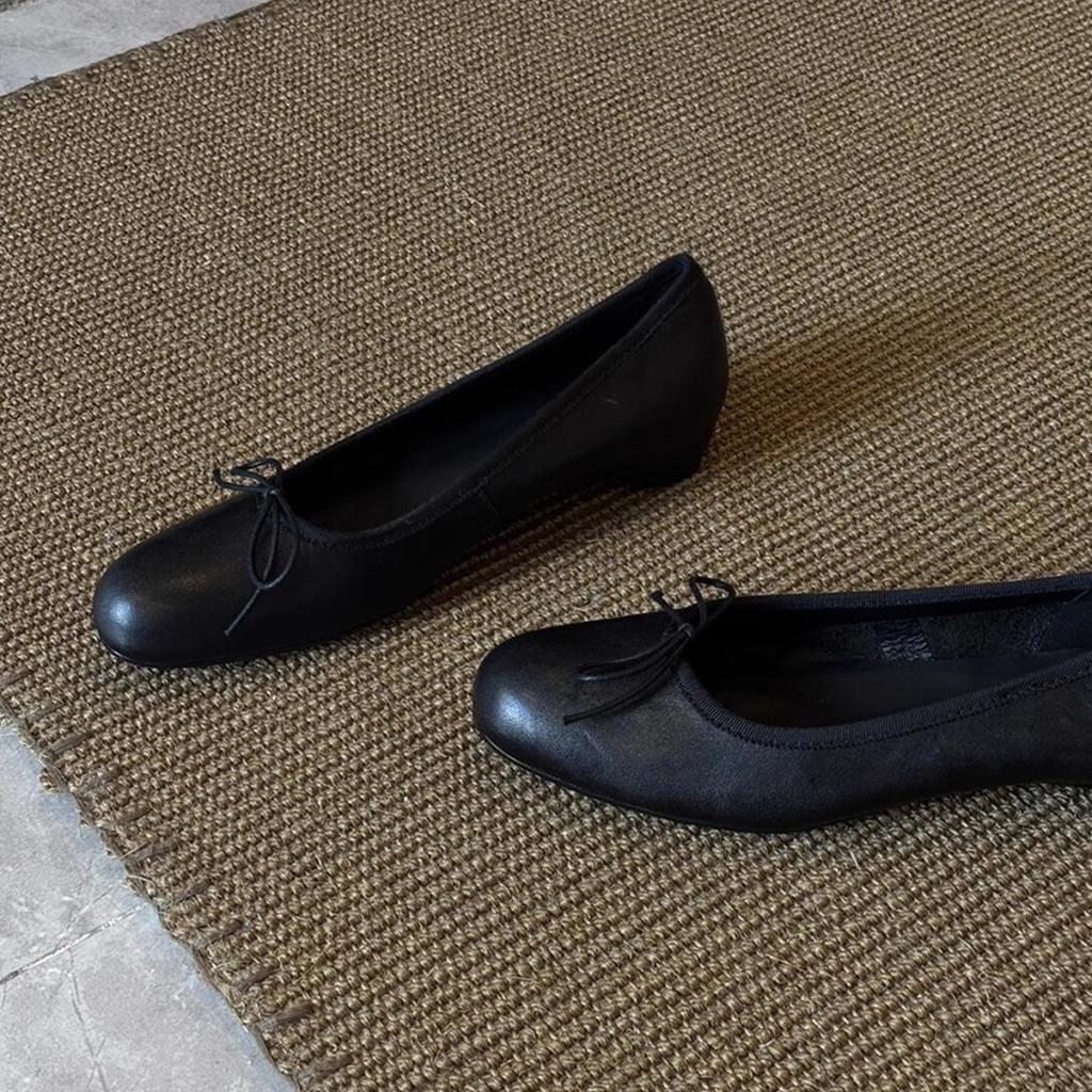 Sheepskin version~ retro thick heel women's commuting temperament niche design round head bow design light mouth women's single shoes