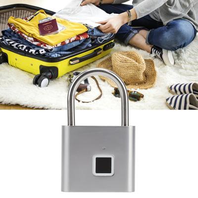 Fingerabdruck-Vorhängeschloss 0,5 Sek. Entsperrung Wasserdicht Speichert 10 Fingerabdrücke USB-Schnittstelle Daumenabdruck-Vorhängeschloss mit 3-Farben-Licht für Gepäck