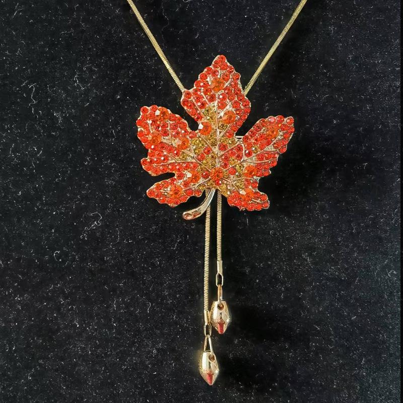Fashion Sweater Chain Autumn and Winter Light Luxury High-end Long Necklace Women's Versatile Spring and Summer Clothes Pendant Accessories