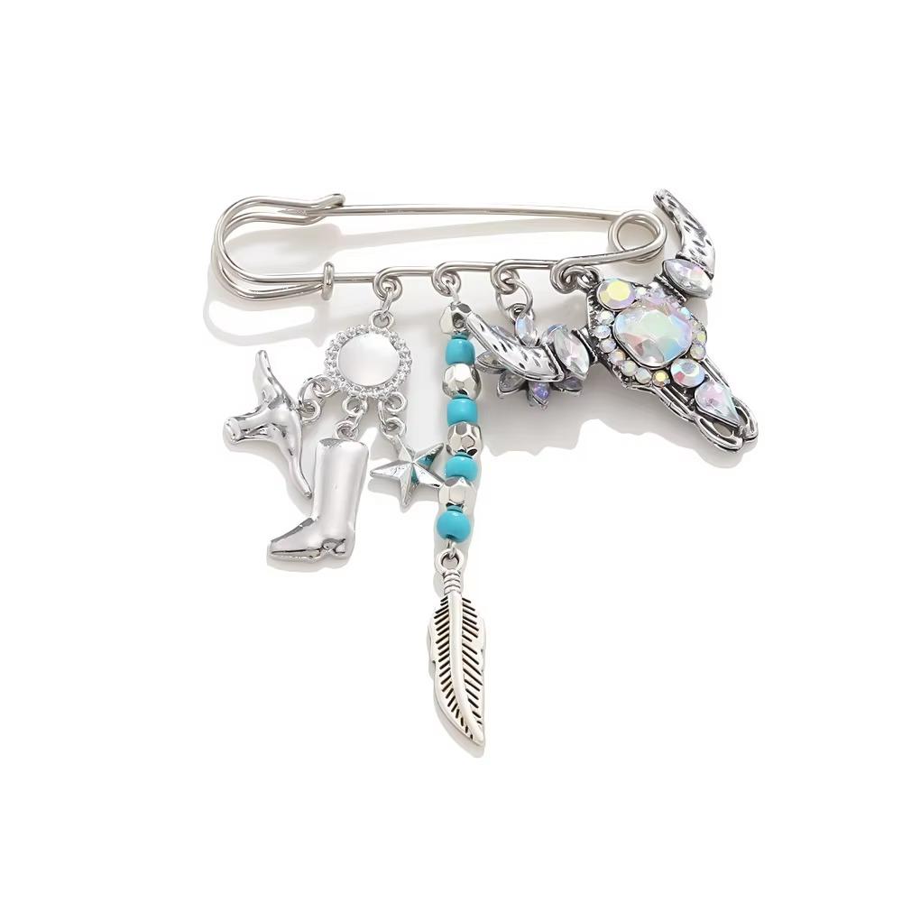 

Vintage Cowboy Boot Charm Pendant Pin Silver Multi-element Pin Fashion Feather Brooch Women West Style