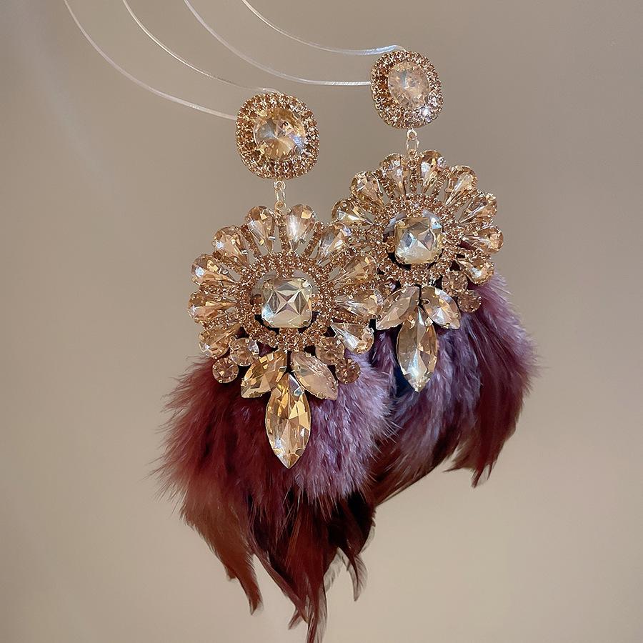 Luxuriöse Rote Blume Quastenohrringe: Stilvolle, Hochwertige Statement-Ohrstecker für Damen