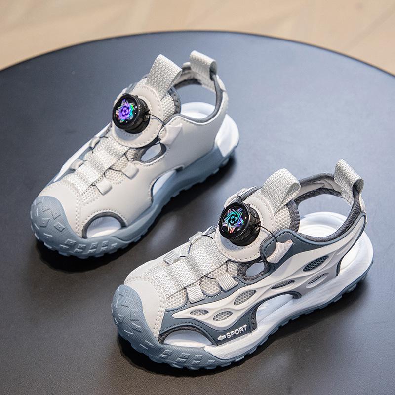 Children's Sports Sandals Summer 2025 New Soft-soled Fashion Girls Princess Shoes Hollow Boys Bag Head Beach Shoes