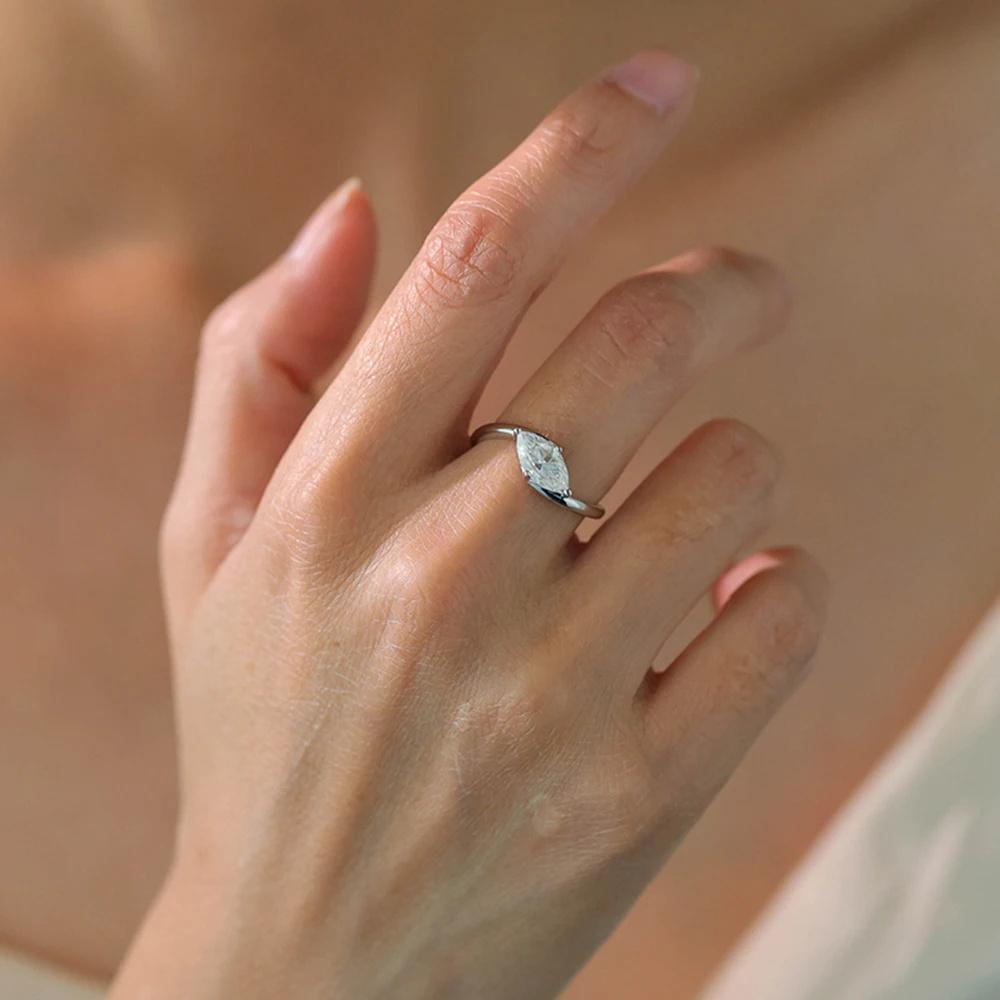 High Quality Marquise AAAA Zirconia Ring - Gold Solitaire Engagement Ring - Elegant Promise Ring for Women