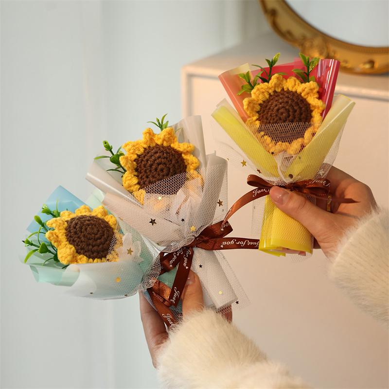 Crocheted Bouquet Mini Knitted Puff Flower Handmade Colorful Woven Bouquet Graduation Sunflower Valentine's Day Gifts Room Decor