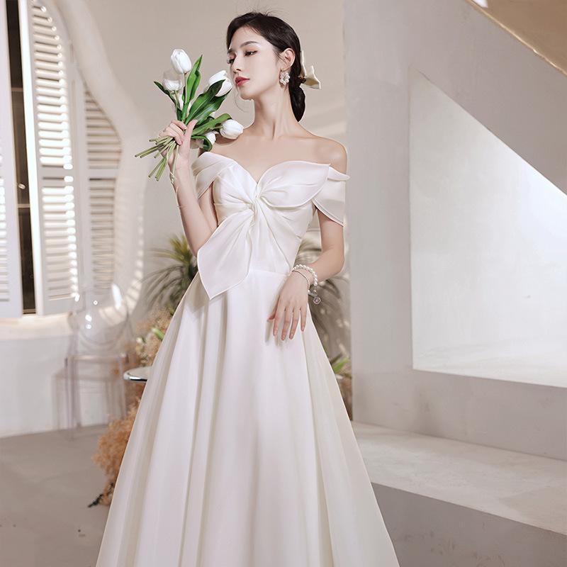 French Light Wedding Dress Simple Satin Door Yarn Mori Travel Photography Bride Wedding Engagement Dress One-word Shoulder Light Wedding Dress