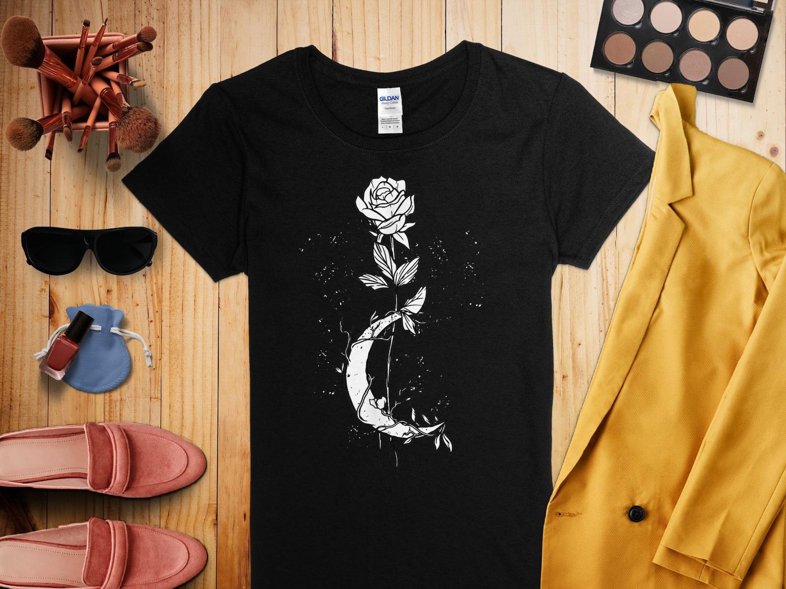Occult Moon Rose Witchcraft Sacred Geometry Goth Dark Magic T-Shirt, blackcraft gothic goth sign, gothic girl fortune teller psychic reader S
