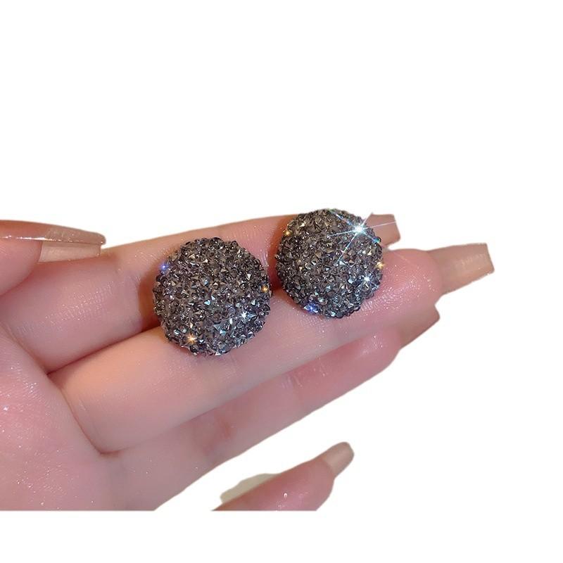 Silver Needle Diamond Love Stud Earrings New High-end Fashion Temperament Earrings Autumn and Winter Simple Design Earrings Women