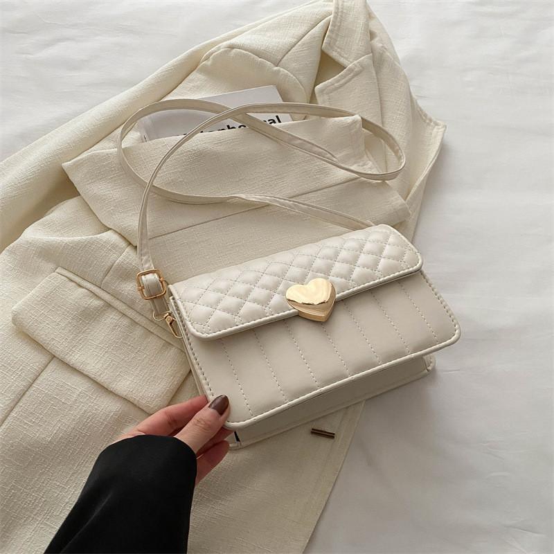 

Elegant And Modern Crossbody Bag For Women Perfect For Spring Fashion And Everyday Use