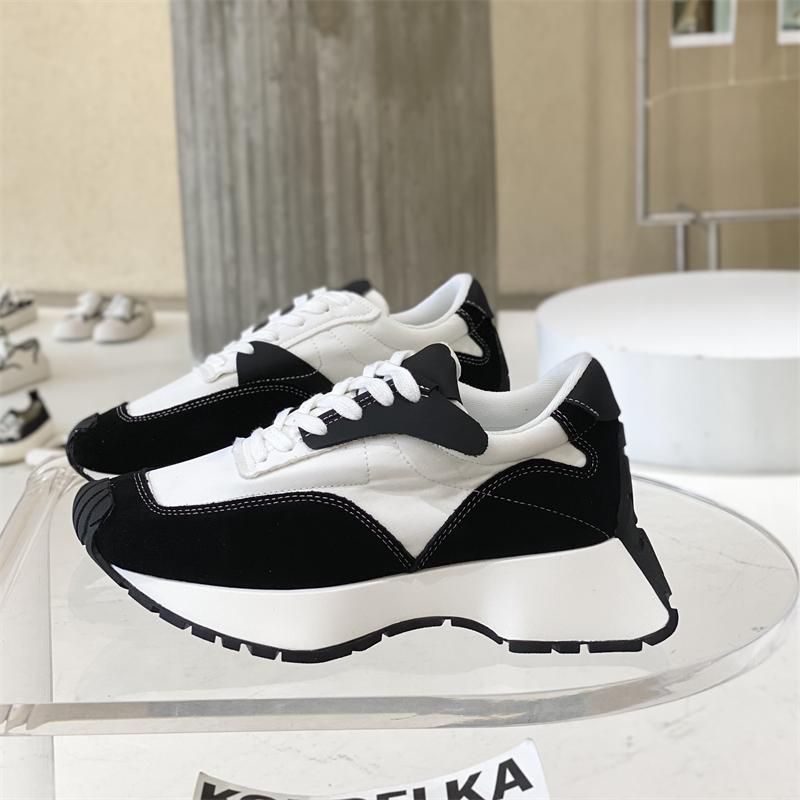 

Чистая красная стильная нишевая черная обувь для папы, женская летняя новая кожаная обувь Forrest на толстой подошве, повседневная спортивная обувь 35