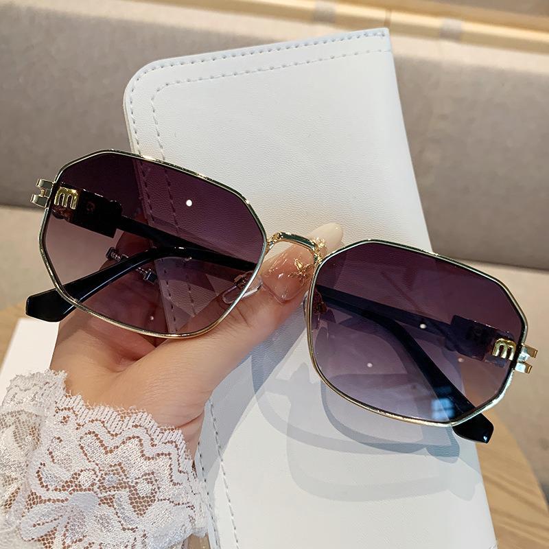 2025 Polygon Women's Fashion Sunglasses: Stylish Metal Frame with High-End Sun Protection.