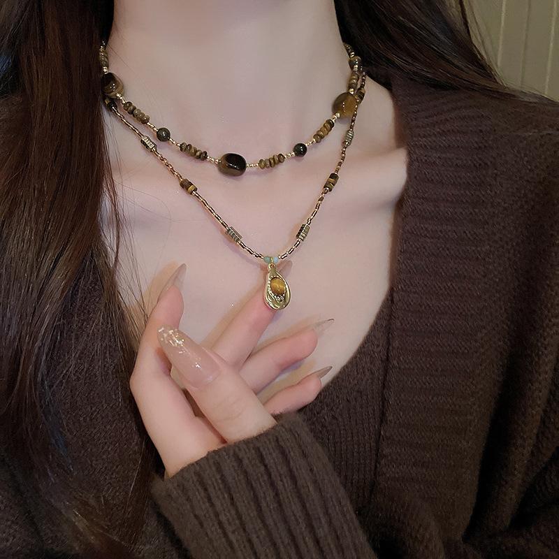 Maillard Vintage Oval Tiger Eye Long Necklace: Niche Light Luxury Sweater Chain for Women