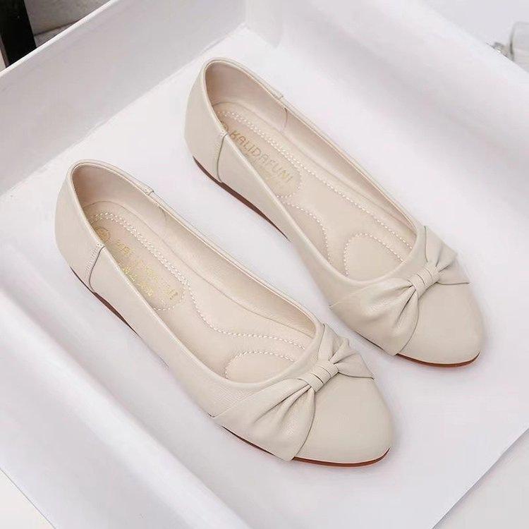 2025 autumn new fashion single shoes women's soft-soled soft leather Doudou shoes versatile shallow mouth mother shoes non-slip flat shoes