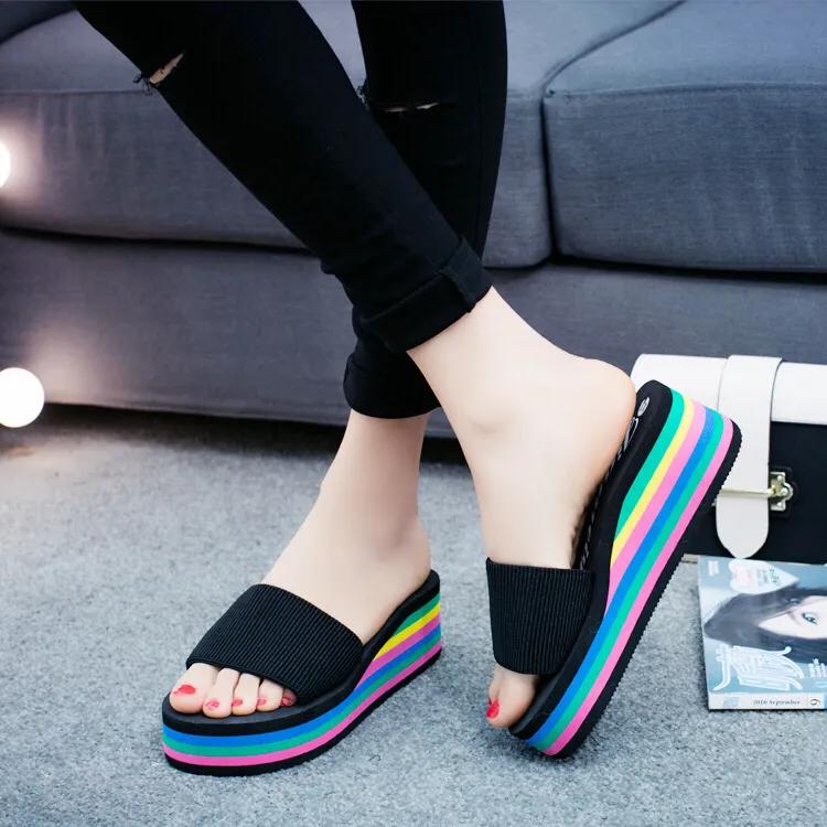 Women's Rainbow Cloud Slippers, Thick Platform EVA Soft Sole Slide Sandals for Summer Beach