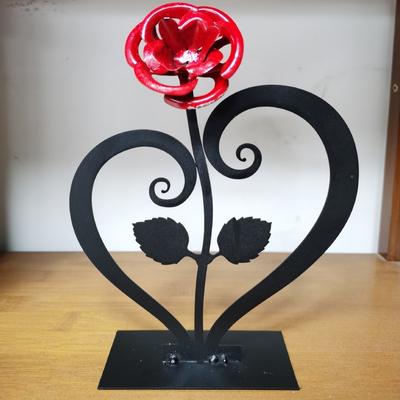 Artificial Roses Iron Metal Rose Hand Forged Flower for Her Birthday Wedding Valentines Day Mothers Day Home Garden Yarn Patio Decor (Red)
