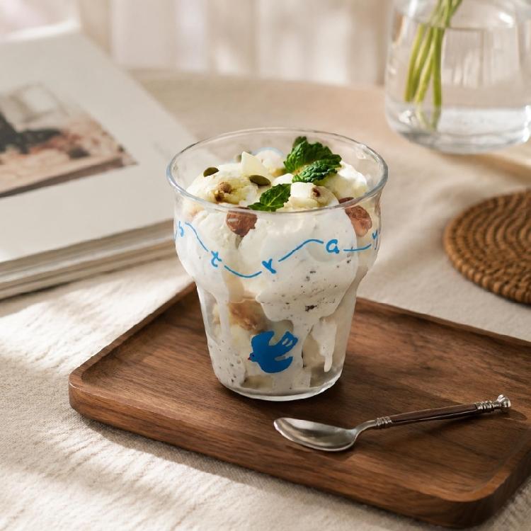 Clear Glass Dessert Dish with Round Rims for Showing Layer and Serving Ice Cream, Puddings, Fruit, Yogurt, or Salad