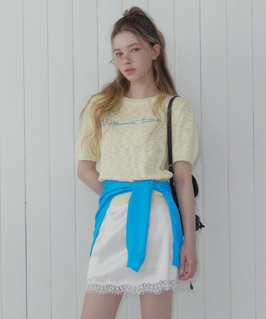 Teuwi Poeti Big Lettering Embroidered Short Sleeve Knit
