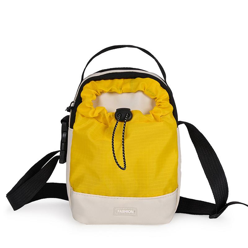 New drawstring messenger bag women's new portable and lightweight shoulder mobile phone bag versatile fashion commuter women's bag