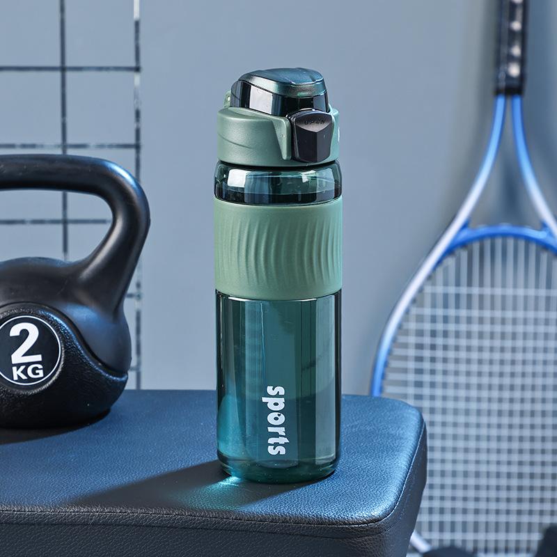 

700 мл Спортивная бутылка для воды Большой емкости Герметичная Цветной пластиковый стакан для питья для путешествий на открытом воздухе Портативные кувшины для спортзала и фитнеса 700ml зелёный