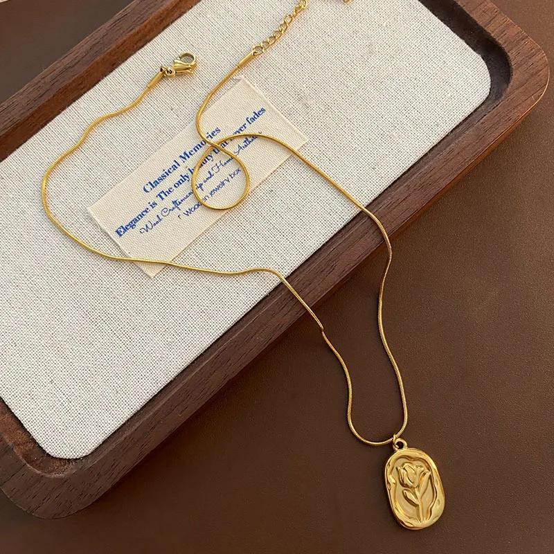 Minimalism Hollow Out Water Drop-Shape Pendant Necklace for Women Exquisite Charm Collarbone Chain Party Jewelry Birthday GIft