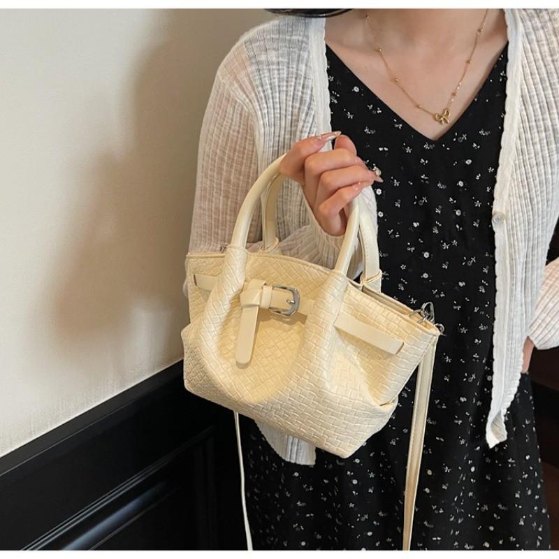 IELGY Ladies Messenger Bag Fashion Simple Woven Portable