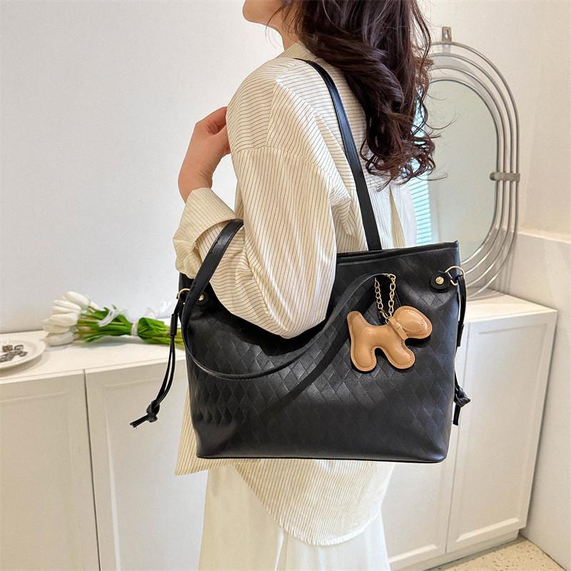 Stylish Pu Leather Women's Tote Bag 2023 Trendy Summer Shoulder Bag Chic Handbag