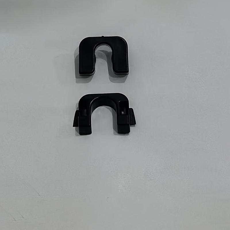 2pcs Black Rear Bumper Swivel Hinge Clips for Ford Fiesta MK7/MK8 & Mondeo - OEM 1539663, Secure Fit for Car Trunk Organization