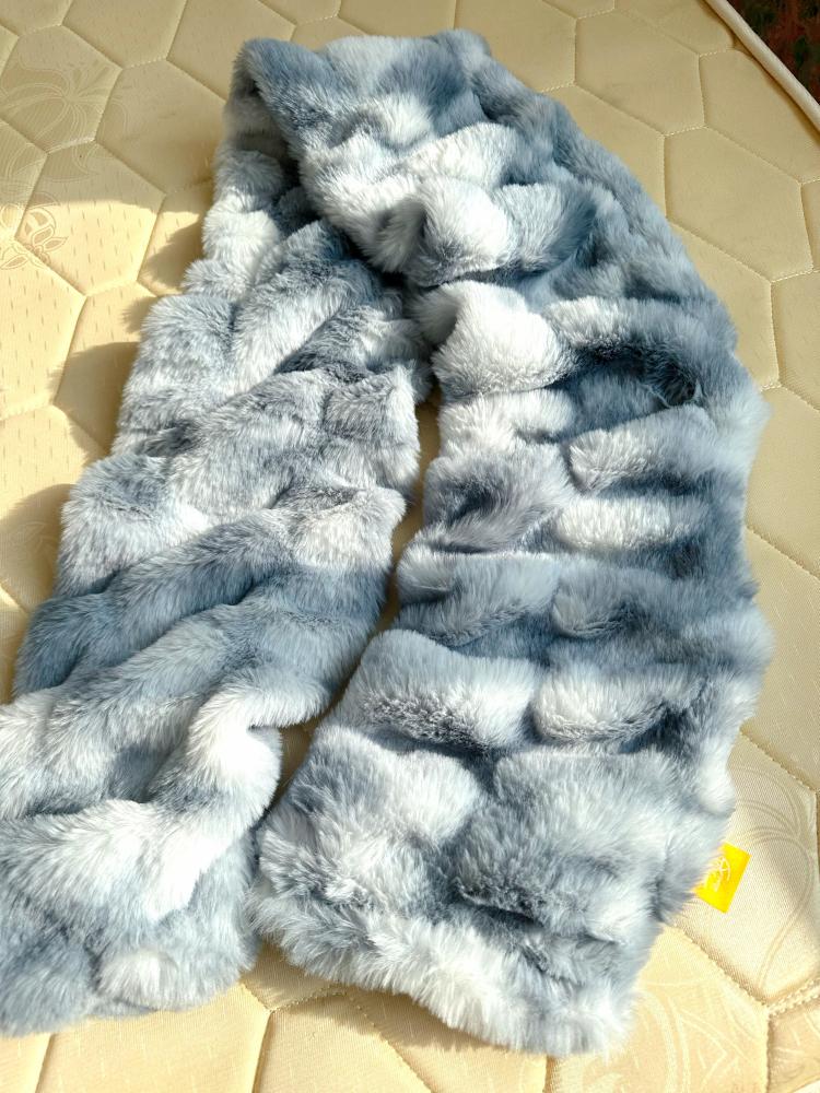 Unisex White Snood Scarf: Luxurious Imitation Rabbit Fur, Soft, Warm, and Versatile for Winter
