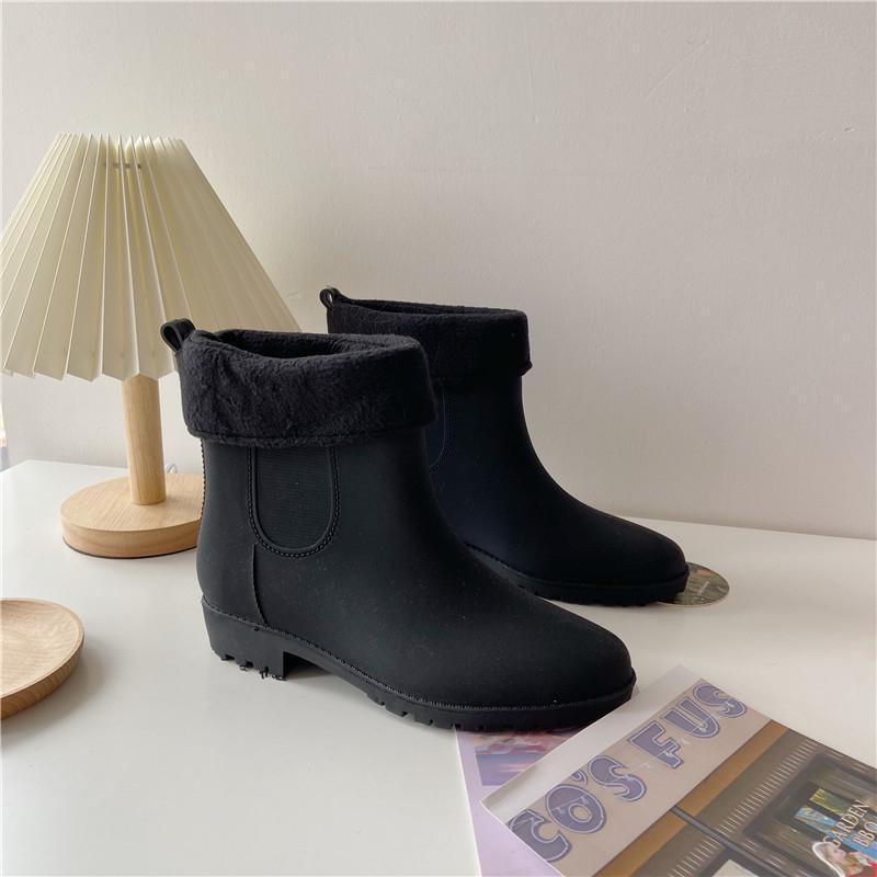 Fashionable Women's Waterproof Short Rain Boots - Non-Slip Velvet Rubber Shoes
