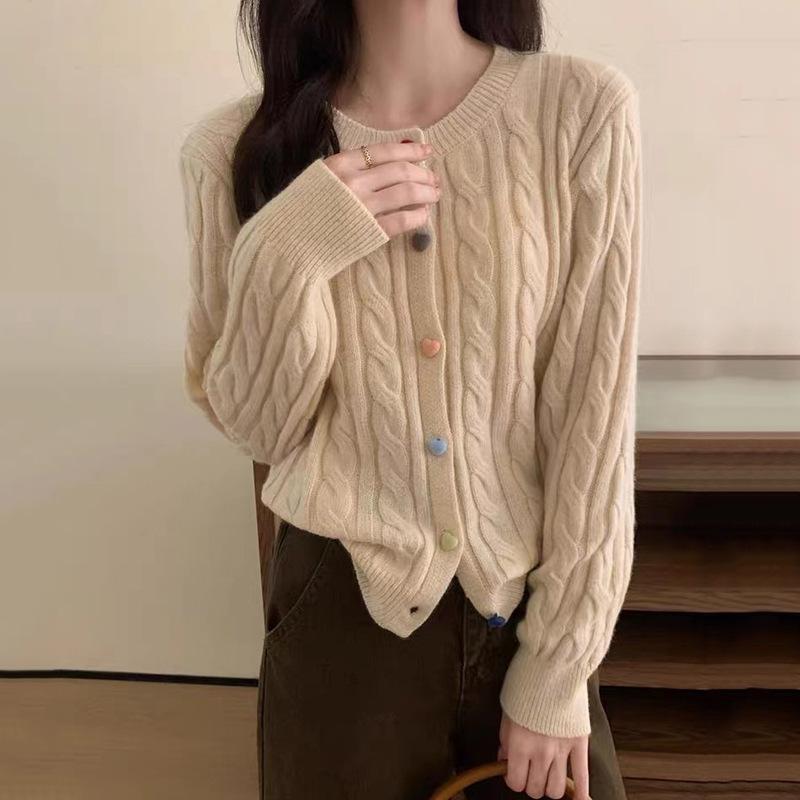 

Ретро мягкий восковой цвет любви пуговицы переплетенный вязаный кардиган свитер женский осень и зима дизайн Sense Niche мода пригородный ONE SIZE бежевый