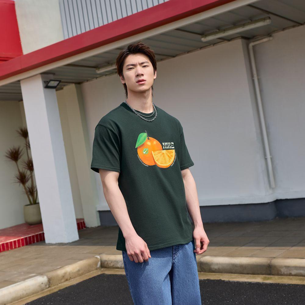 Nike Sportswear Premium Essentials T Shirt Men s M