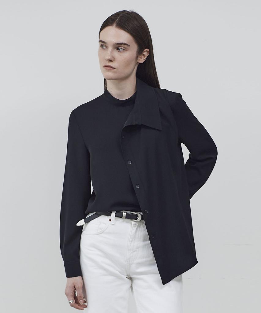 Ssikeoseun Panel Block Blouse - Black