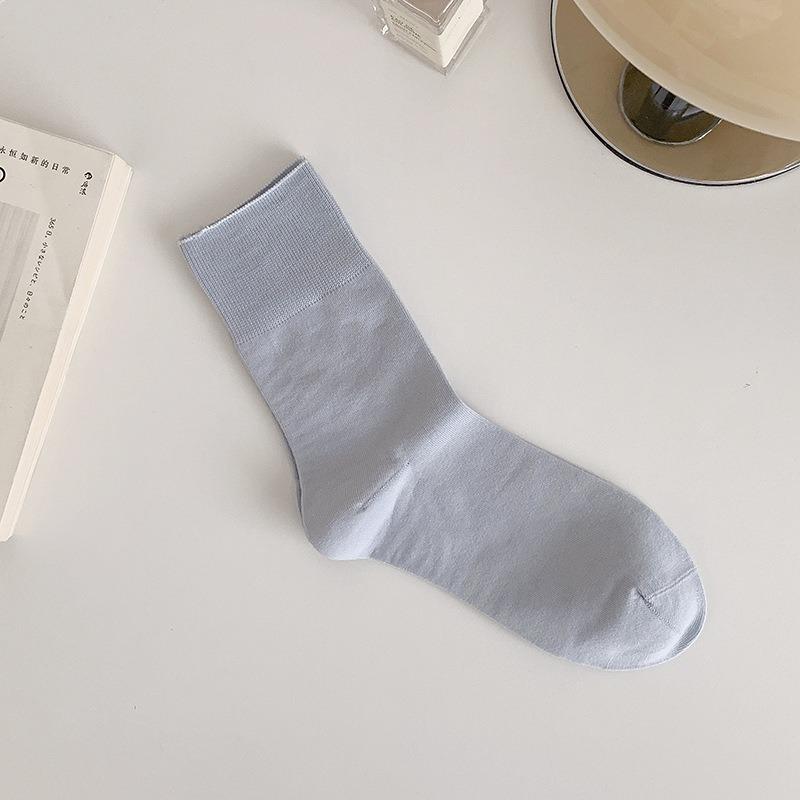 Female Summer Solid Color Breathable Anti Pilling Boneless Moon Tube Stack Socks