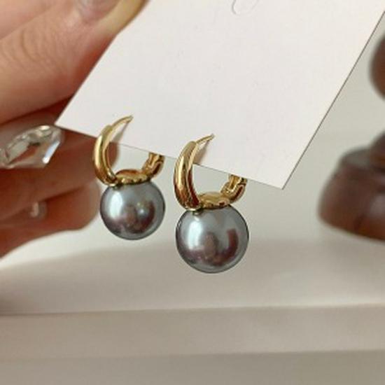 Korean Minimalist Pearl Ear Cuffs: Light Luxury Fashion with Unique Design