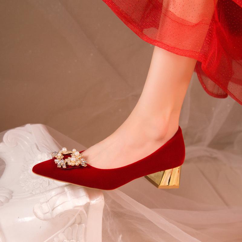Korean version of niche thick heel wedding shoes bride shoes Xiuhe wedding dress 2024 new models are not tired feet Chinese wedding high heels