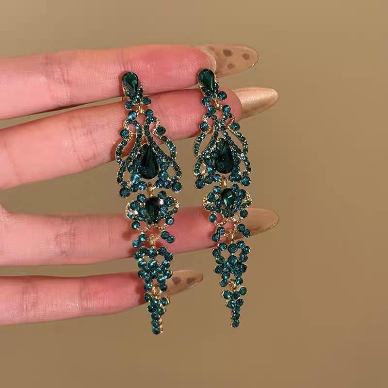 Silberne Nadel Strass Blume Quaste Brautohrringe, Vielseitige Ohrstecker für Damenmode.