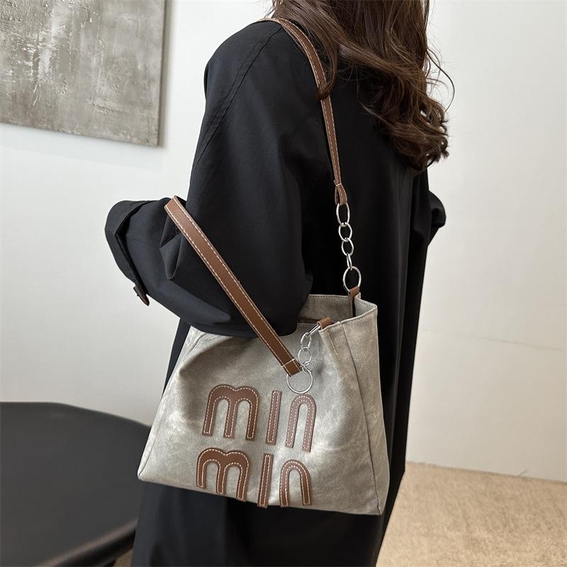 Tote Bag Women's Large-capacity New Autumn and Winter Versatile Simple Texture Shoulder Shopping Bag
