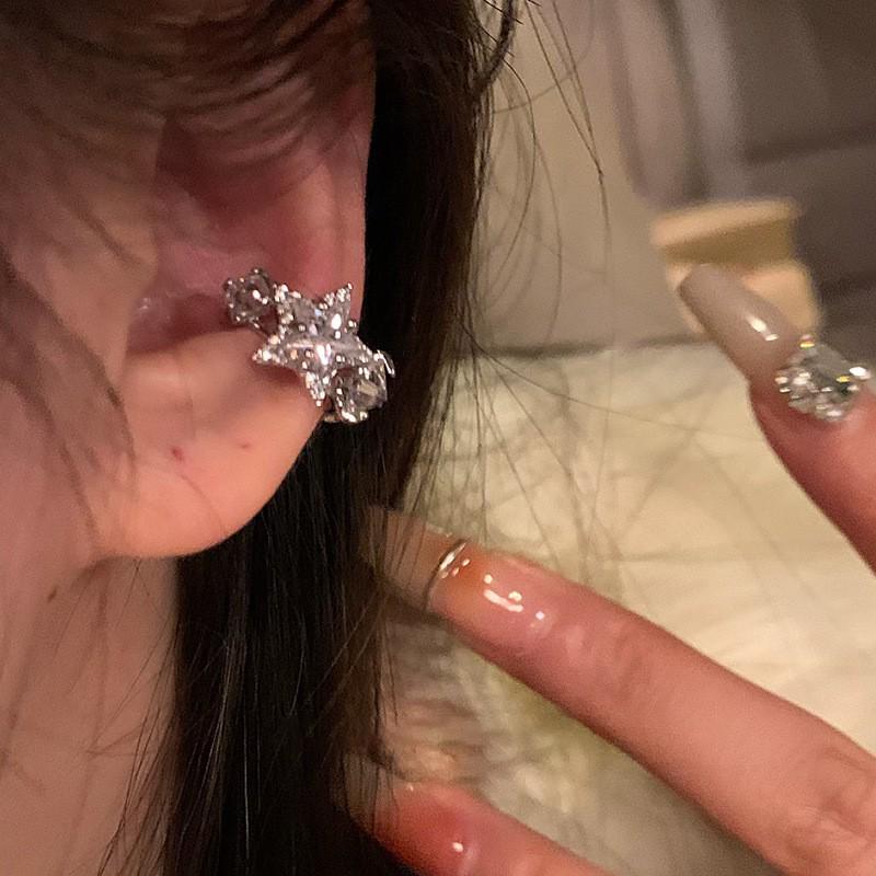 Brincos de Zircônia de Borboleta: Luxuoso, Versátil, Tendência Outono/Inverno