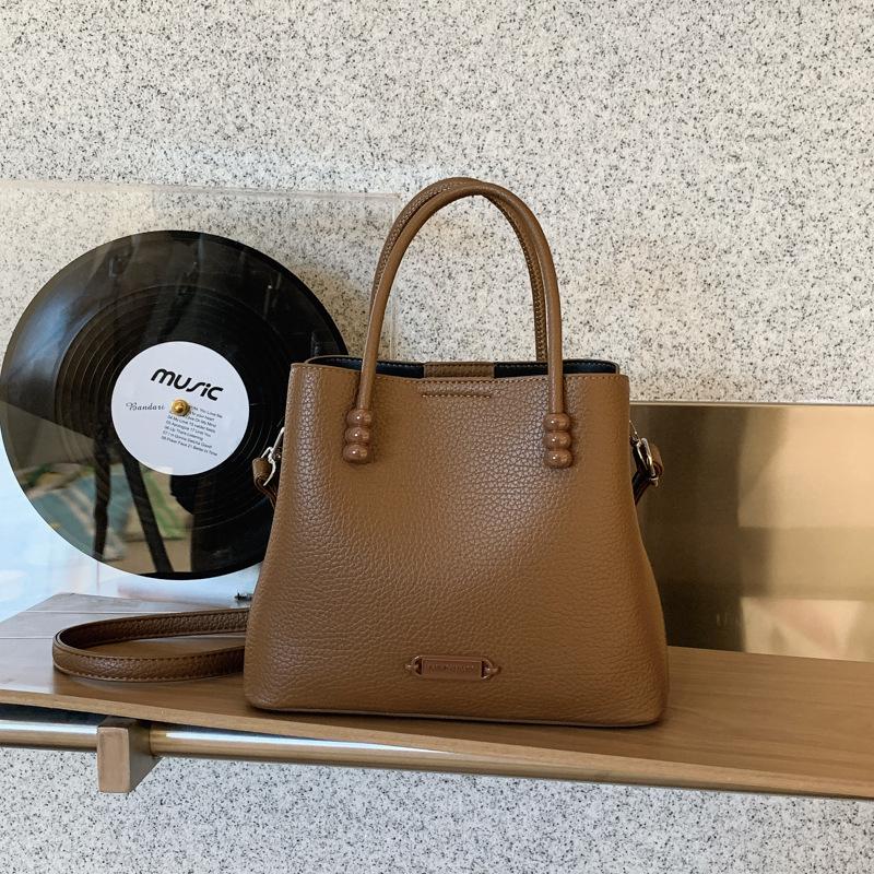 Trendy Large-Capacity Women's Handbag - 2026 Summer Fashion with Lychee Texture, Shoulder & Crossbody Style