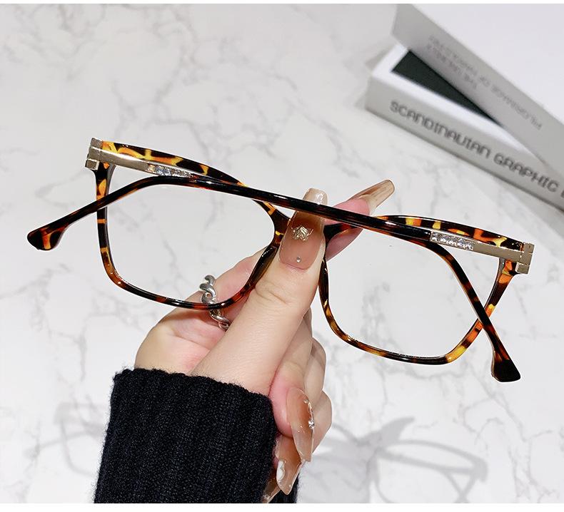 High-End Photochromic Blue Light Blocking Myopia Glasses