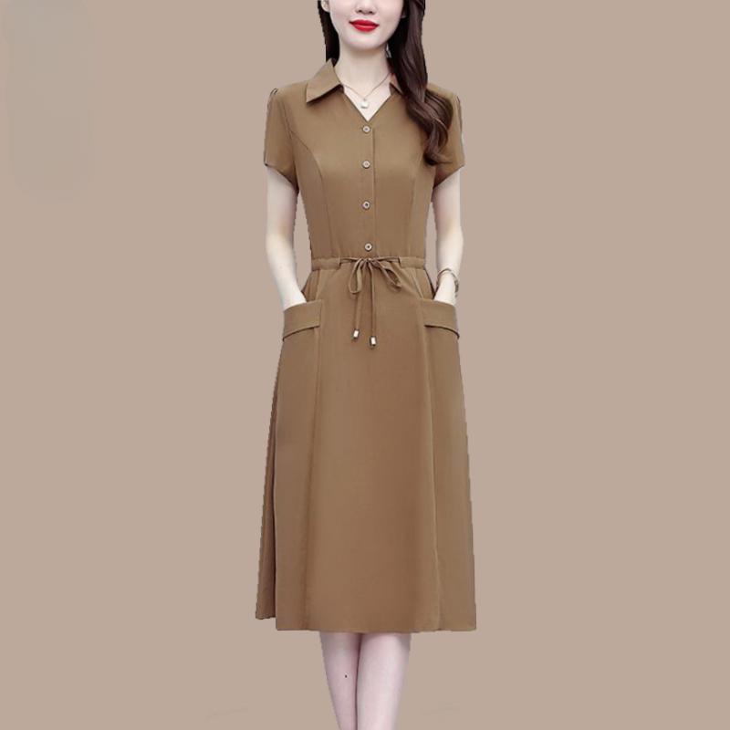 Modisches Sommerkleid für Mütter Lockere Passform Bindegürtel Elegant und Schlankmachend Mittelalte Frauen