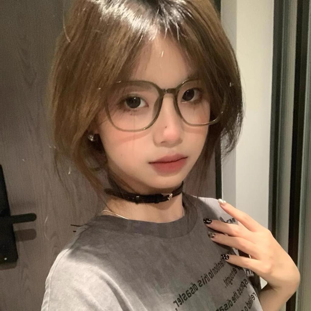 Simple And Versatile Black Belt Buckle Choker Collar Women'S Thin Niche Hottie Punk Neck Chain Leather Neck Autumn And Winter