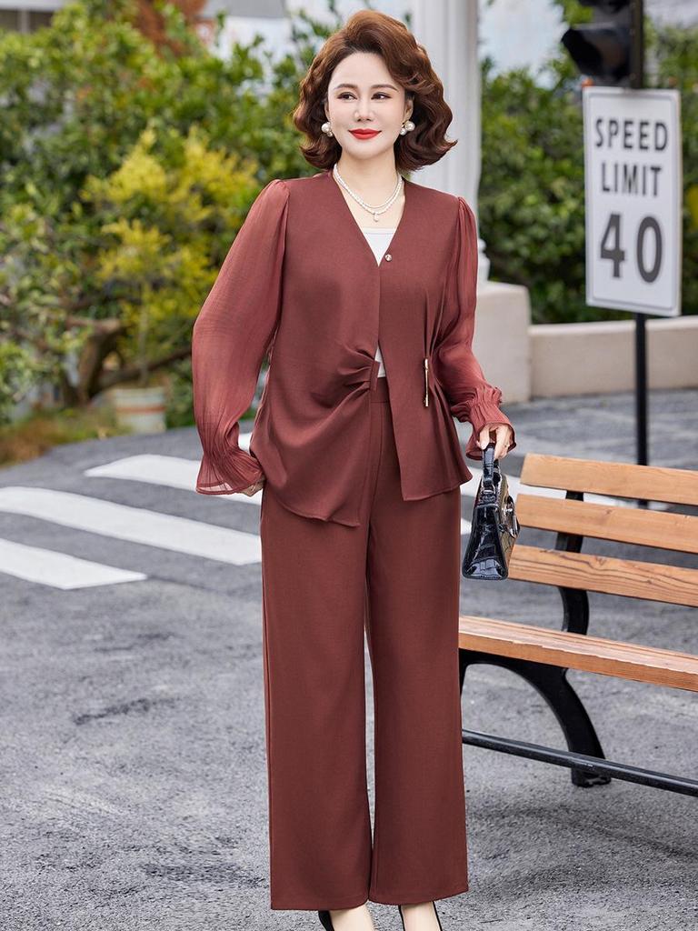 Mother's Plus Size Spring 2026 Two-Piece Set: Short Shirt with Spliced Long Sleeves for Middle-Aged and Elderly Women’s Elegant Style.