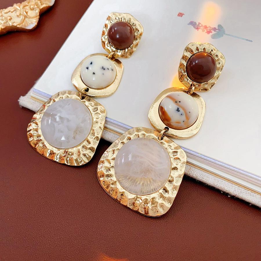 Ensemble boucles d'oreilles et collier perles vintage: Collection Exquise de Bijoux Rétro de Niche