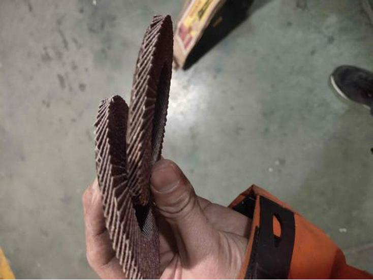 60 Grit Flap Disc, Thickened for 100 Type Angle Grinder (Item No. 04859)