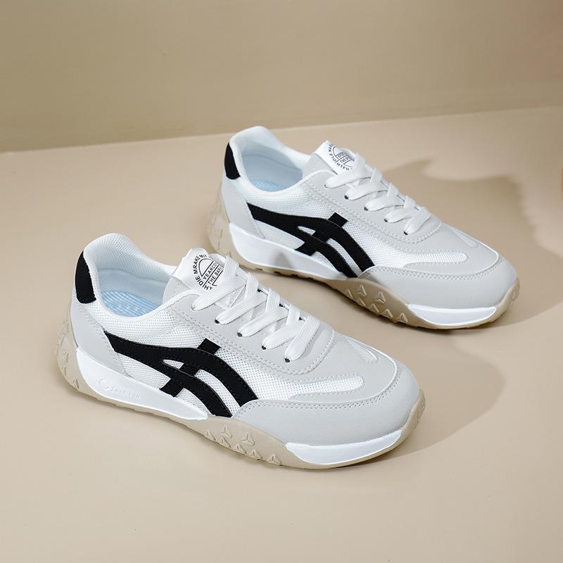 

Женская обувь на толстой подошве, студенческие кроссовки, спортивная обувь, повседневная обувь для женщин 40 чёрный