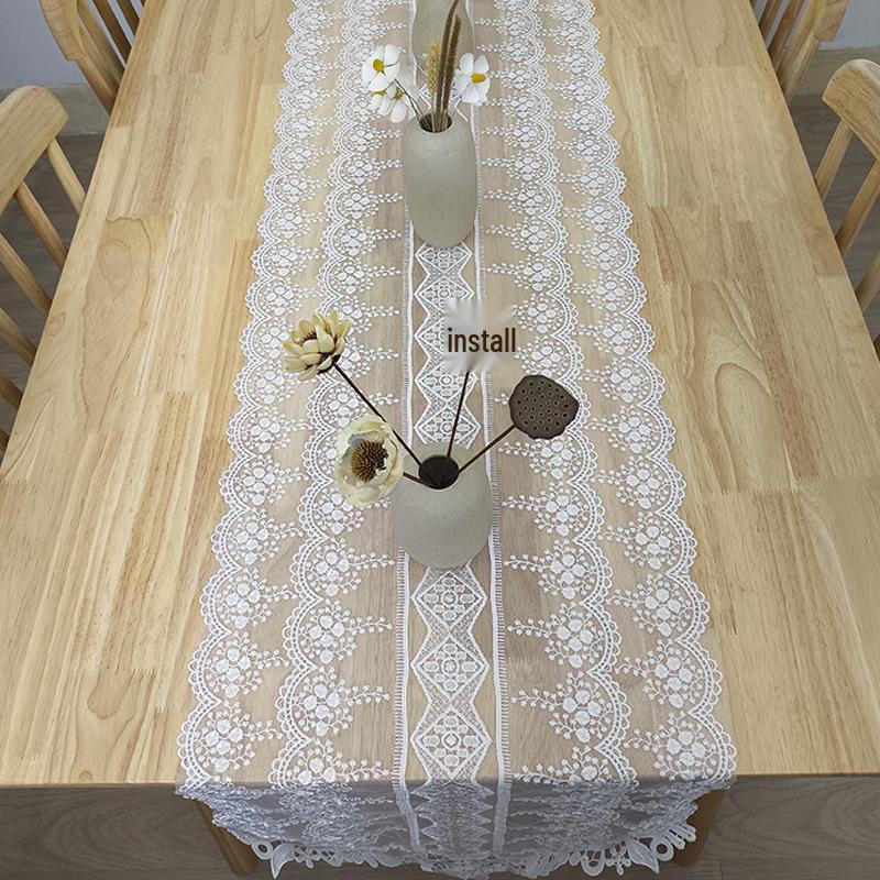 White Retro Lace Mesh Shawl: French Embroidered Decorative Table Runner
