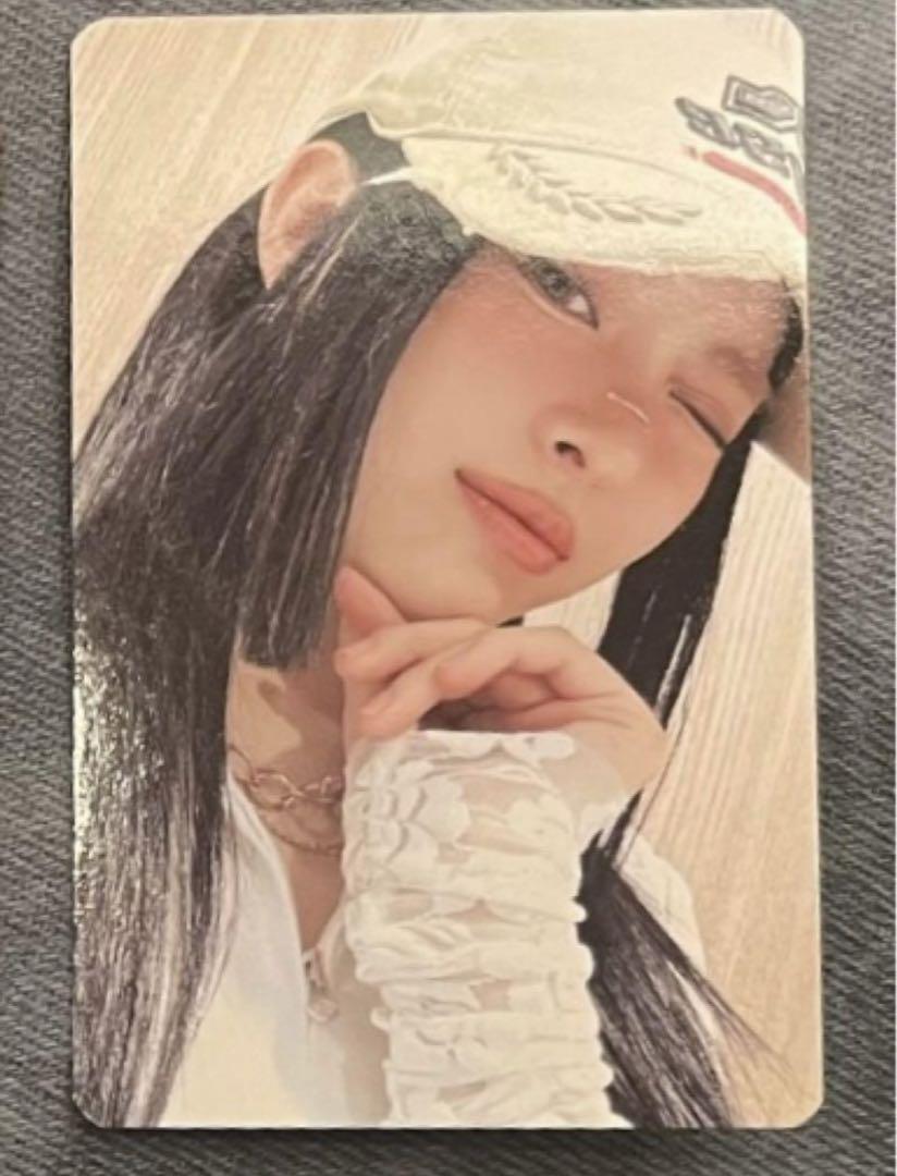 

[USED] itzy GOLD makestar China Shanghai Winner Limited Trading Card Ryujin